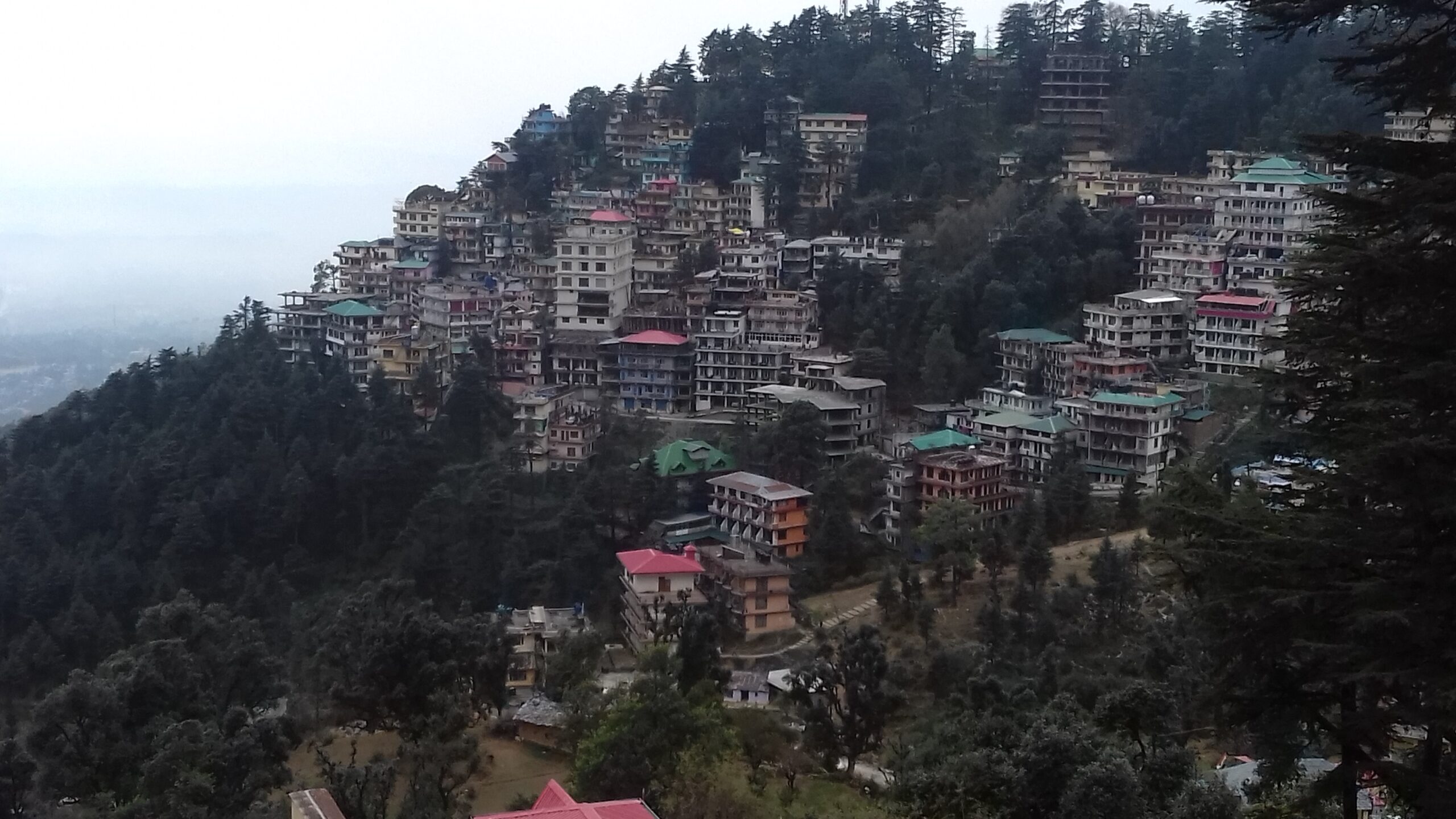 DHARAMASALA - Vue ville